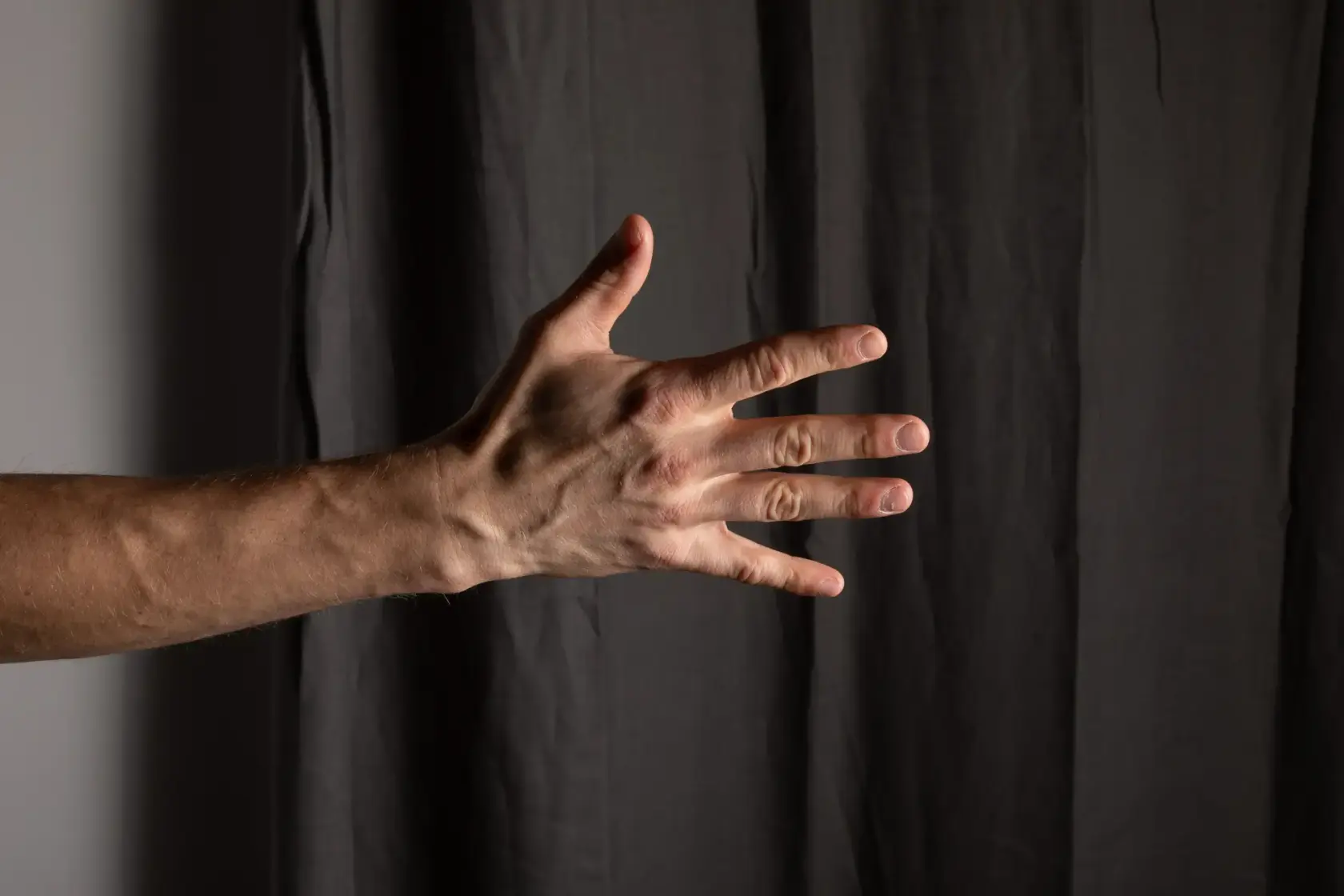 Reference-Pictures_Hands_K-010 copy.webp